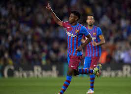 视角下的新星崛起：蒂亚戈首度登场引发热议-华体会体育