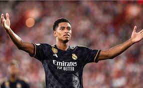 香港球迷文化的演变：深度剖析-华体会体育