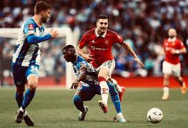 VAR争议与判罚标准引发关注-华体会体育