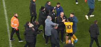 事件回顾：详解冲突始末与处罚决定-华体会体育