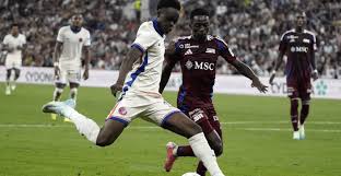 揭秘：乔治从青训脱颖而出的艰辛与光芒-华体会体育