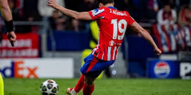 事件回顾：一分钟零八秒的VAR审查-华体会体育