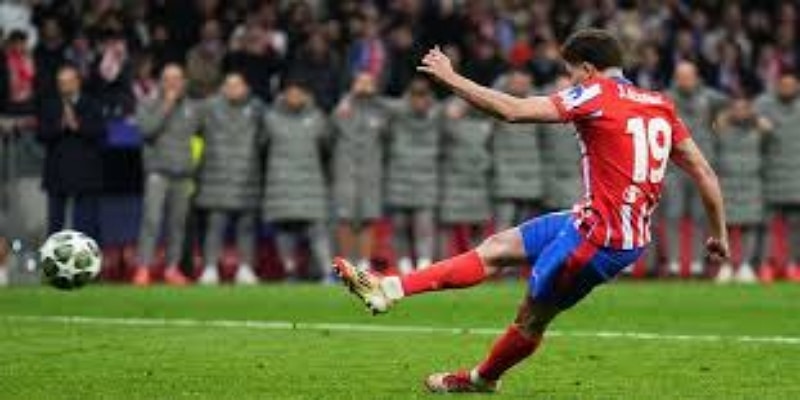 技术分析：阿尔瓦雷斯是否真的两次触球？-华体会体育