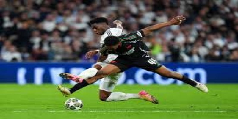 战术复盘：破解密集防守的智慧-华体会体育