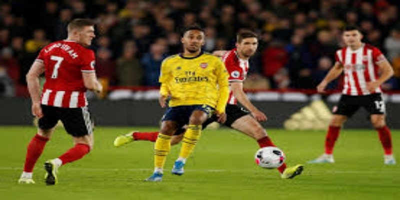 球员行为分析：泰勒·罗伯茨与庞图斯·扬松的分歧-华体会体育观点- 华体会体育